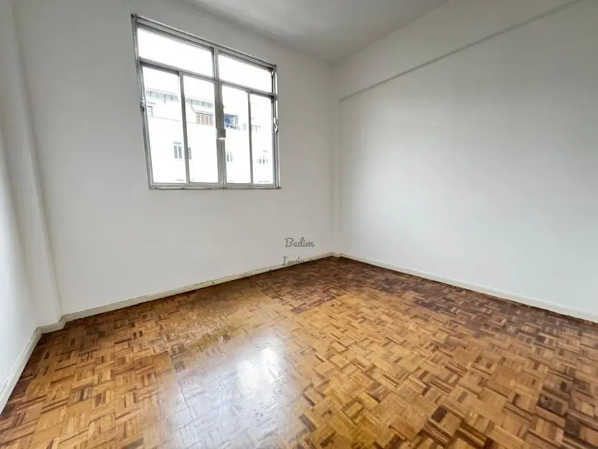 Apartamento com 3 quartos à venda, 90m2 em Morro da Glória, Juiz De Fora - MG - imagem 9 Foto 9 de Apartamento com 3 quartos à venda, 90m2 em Morro da Glória, Juiz De Fora - MG