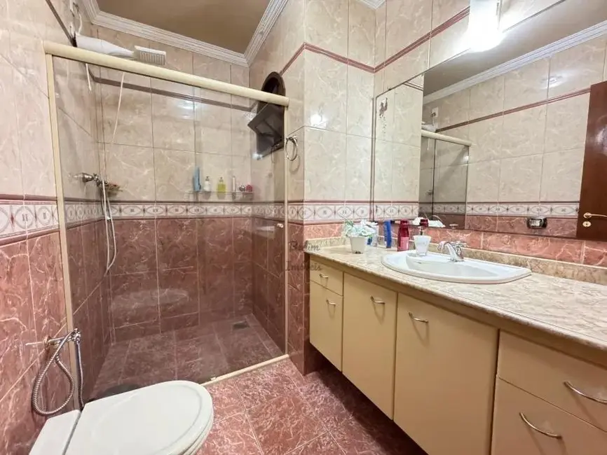 Foto 5 de Casa com 3 quartos à venda, 180m2 em Democrata, Juiz De Fora - MG