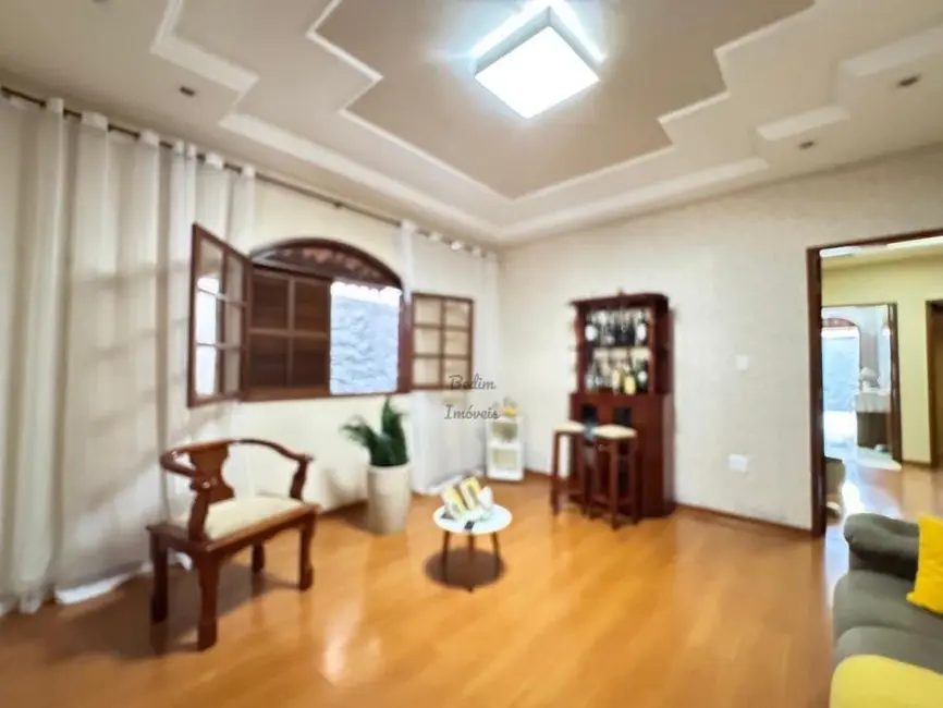 Foto 2 de Casa com 3 quartos à venda, 180m2 em Democrata, Juiz De Fora - MG