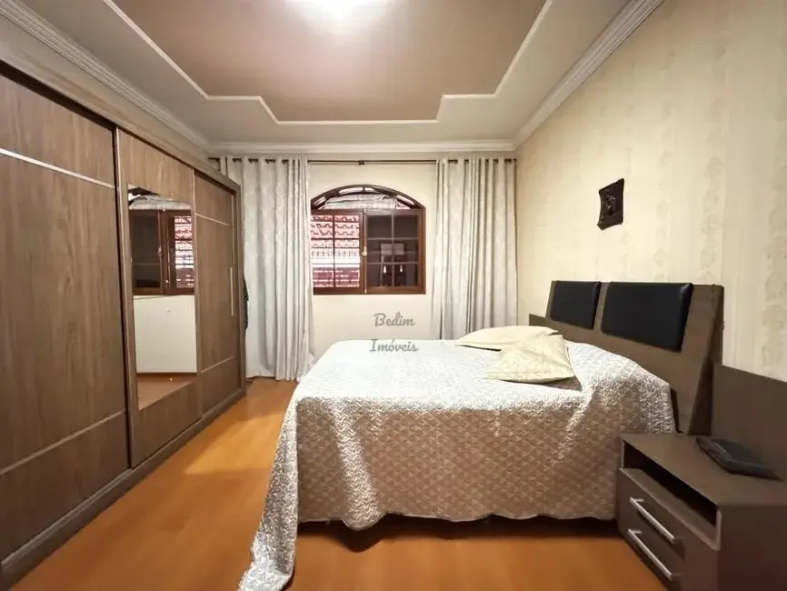 Foto 6 de Casa com 3 quartos à venda, 180m2 em Democrata, Juiz De Fora - MG