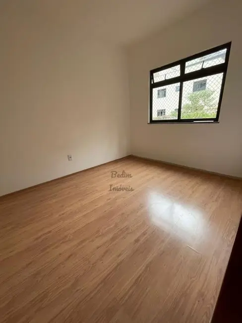 Foto 2 de Apartamento com 2 quartos à venda, 72m2 em Juiz De Fora - MG