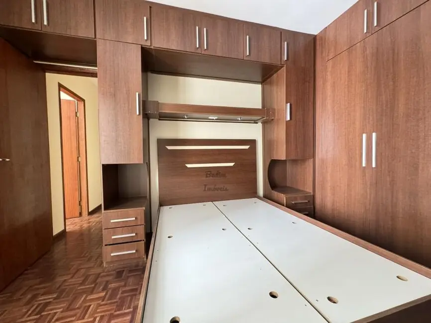 Apartamento com 3 quartos à venda, 80m2 em São Mateus, Juiz De Fora - MG - imagem 5 Foto 5 de Apartamento com 3 quartos à venda, 80m2 em São Mateus, Juiz De Fora - MG