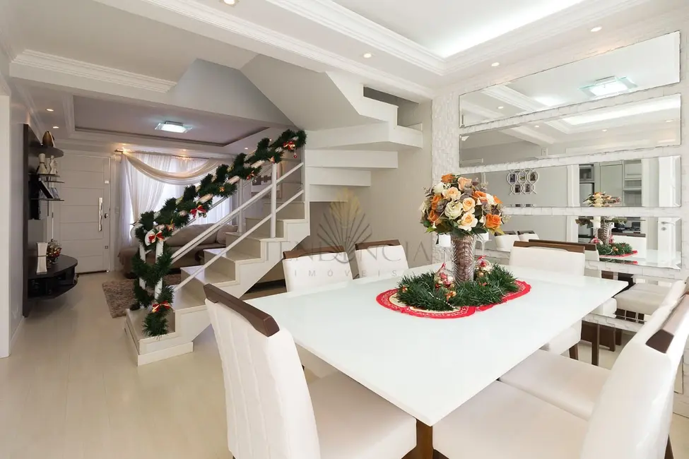 Foto 2 de Sobrado com 3 quartos à venda, 137m2 em Boqueirão, Curitiba - PR