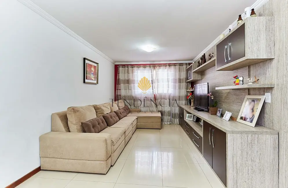 Foto 3 de Sobrado com 3 quartos à venda, 139m2 em Santa Felicidade, Curitiba - PR