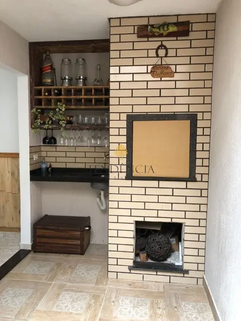 Sobrado com 3 quartos à venda, 120m2 em Costeira, Sao Jose Dos Pinhais - PR - imagem 7 Foto 7 de Sobrado com 3 quartos à venda, 120m2 em Costeira, Sao Jose Dos Pinhais - PR