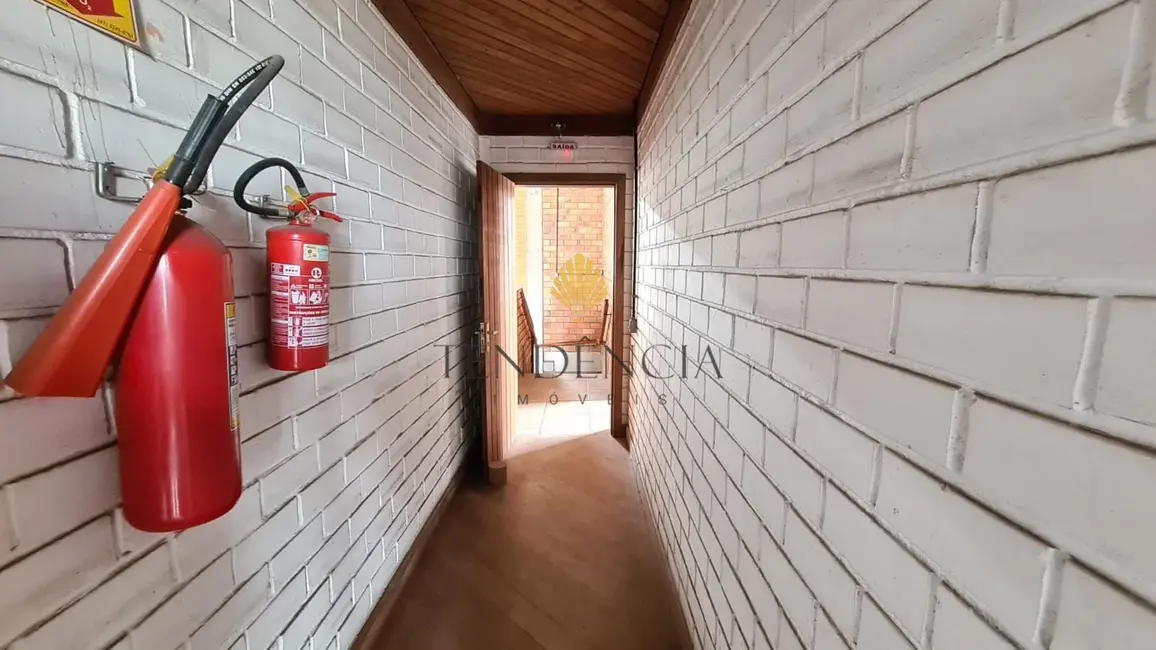 Armazém / Galpão à venda, 1075m2 em Cidade Industrial, Curitiba - PR - imagem 9 Foto 9 de Armazém / Galpão à venda, 1075m2 em Cidade Industrial, Curitiba - PR