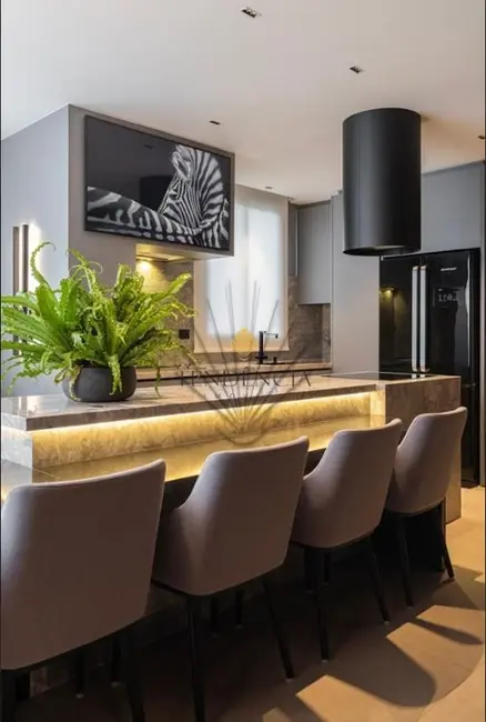 Apartamento com 3 quartos à venda, 131m2 em Bom Jesus, Sao Jose Dos Pinhais - PR - imagem 8 Foto 8 de Apartamento com 3 quartos à venda, 131m2 em Bom Jesus, Sao Jose Dos Pinhais - PR