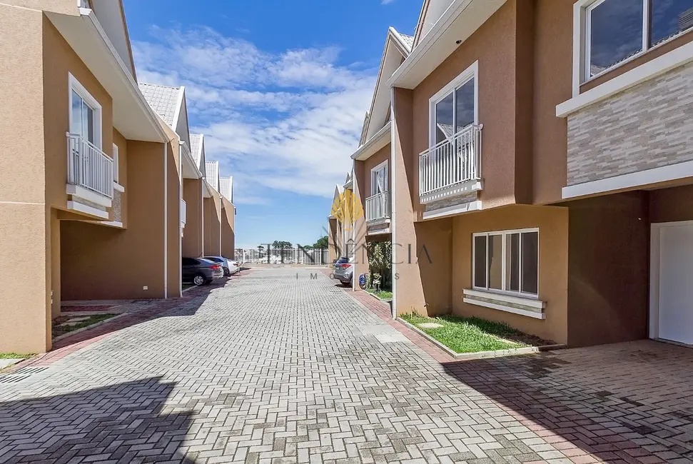 Foto 1 de Sobrado com 3 quartos à venda, 142m2 em São Braz, Curitiba - PR