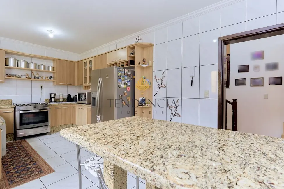 Foto 9 de Casa com 3 quartos à venda, 370m2 em Pilarzinho, Curitiba - PR