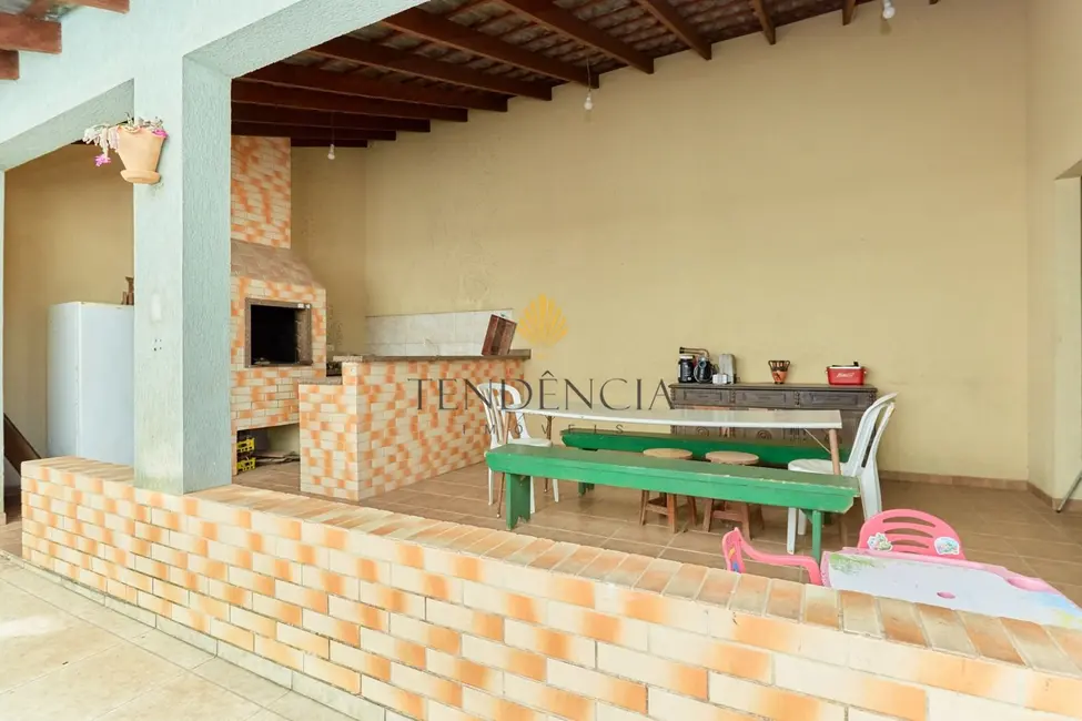 Foto 6 de Sobrado com 4 quartos à venda, 246m2 em São Braz, Curitiba - PR