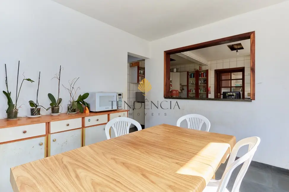 Foto 3 de Sobrado com 4 quartos à venda, 246m2 em São Braz, Curitiba - PR