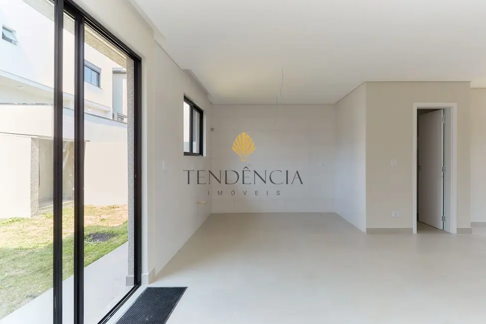 Sobrado com 3 quartos à venda, 120m2 em Costeira, Sao Jose Dos Pinhais - PR - imagem 7 Foto 7 de Sobrado com 3 quartos à venda, 120m2 em Costeira, Sao Jose Dos Pinhais - PR