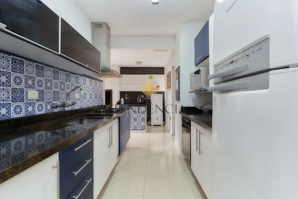 Casa com 4 quartos à venda, 155m2 em São Braz, Curitiba - PR - imagem 8 Foto 8 de Casa com 4 quartos à venda, 155m2 em São Braz, Curitiba - PR