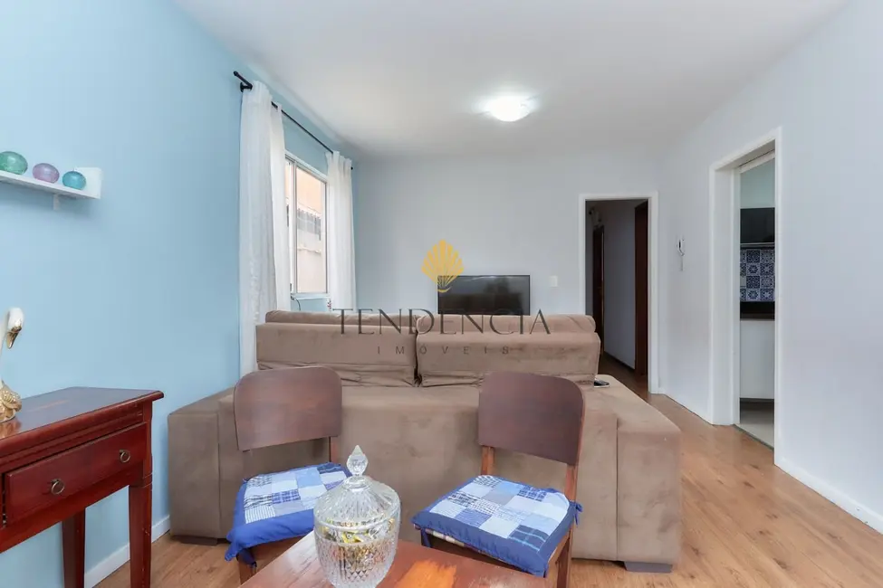 Casa com 4 quartos à venda, 155m2 em São Braz, Curitiba - PR - imagem 5 Foto 5 de Casa com 4 quartos à venda, 155m2 em São Braz, Curitiba - PR