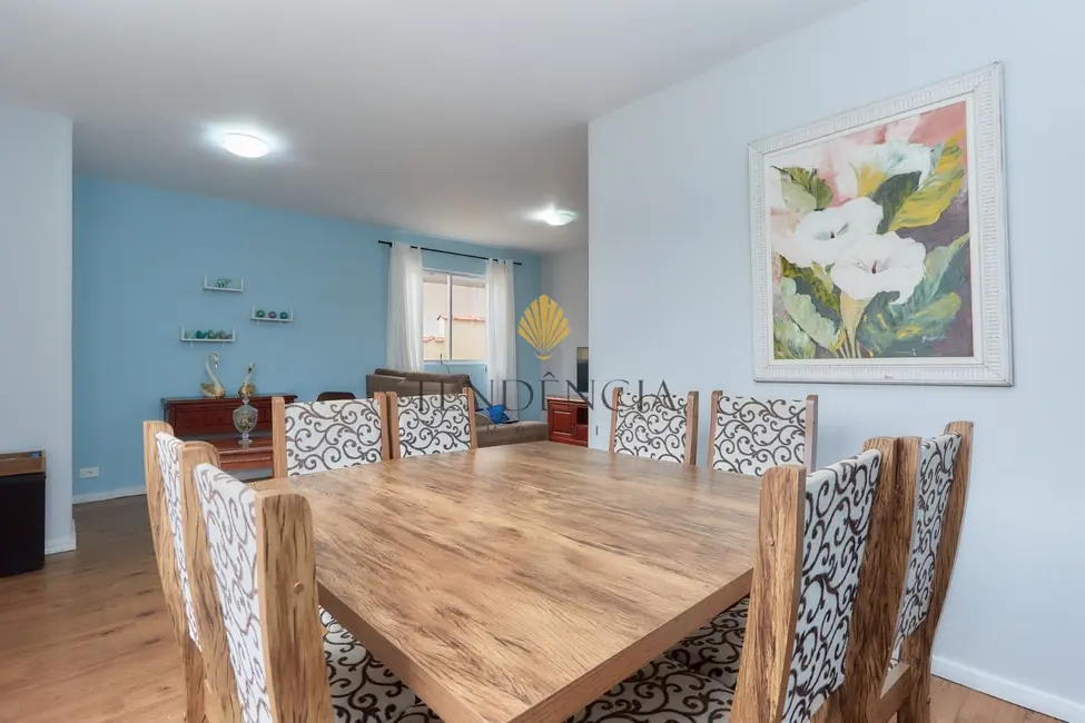 Casa com 4 quartos à venda, 155m2 em São Braz, Curitiba - PR - imagem 7 Foto 7 de Casa com 4 quartos à venda, 155m2 em São Braz, Curitiba - PR