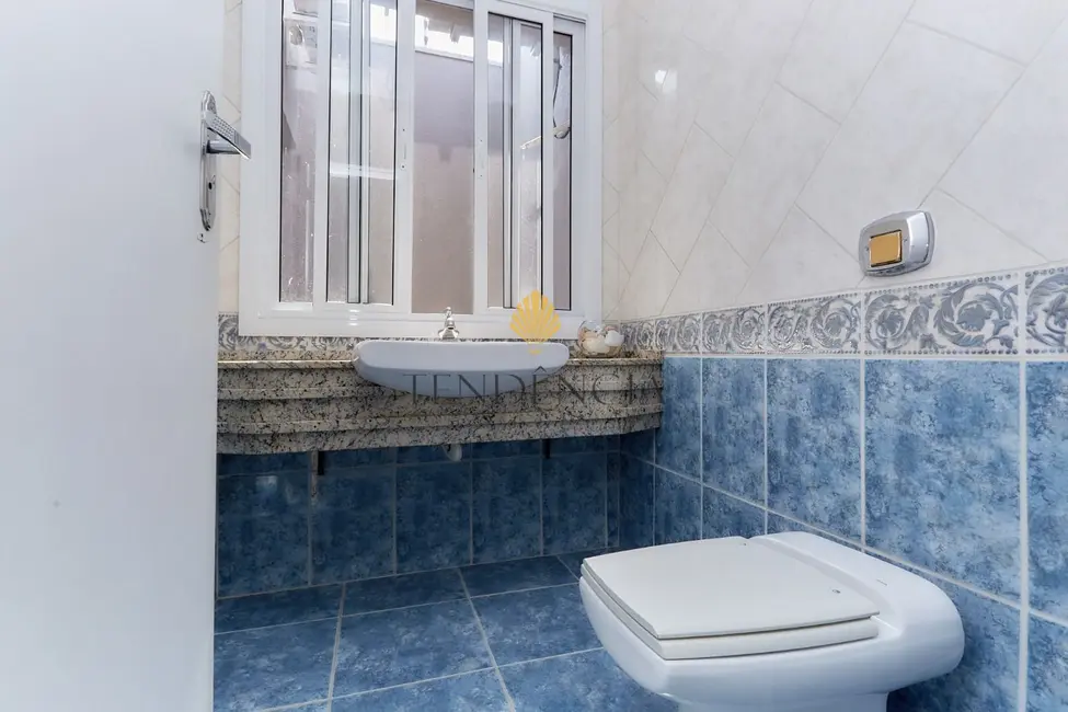 Casa com 3 quartos à venda, 400m2 em Pilarzinho, Curitiba - PR - imagem 6 Foto 6 de Casa com 3 quartos à venda, 400m2 em Pilarzinho, Curitiba - PR