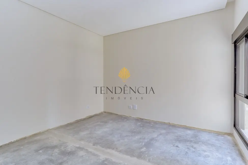Sobrado com 3 quartos à venda, 254m2 em Carioca, Sao Jose Dos Pinhais - PR - imagem 8 Foto 8 de Sobrado com 3 quartos à venda, 254m2 em Carioca, Sao Jose Dos Pinhais - PR