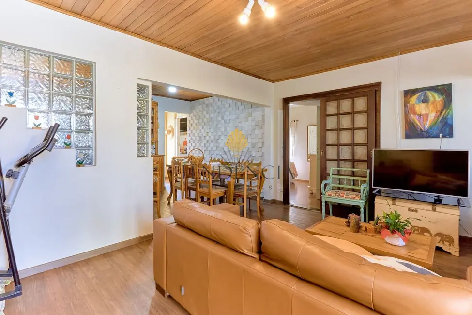 Casa com 2 quartos à venda, 97m2 em Três Marias, Sao Jose Dos Pinhais - PR - imagem 3 Foto 3 de Casa com 2 quartos à venda, 97m2 em Três Marias, Sao Jose Dos Pinhais - PR