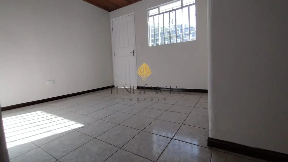 Terreno / Lote à venda, 220m2 em Uberaba, Curitiba - PR - imagem 6 Foto 6 de Terreno / Lote à venda, 220m2 em Uberaba, Curitiba - PR