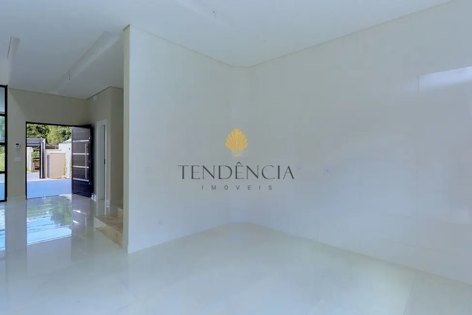 Casa com 3 quartos à venda, 237m2 em Boneca do Iguaçu, Sao Jose Dos Pinhais - PR - imagem 9 Foto 9 de Casa com 3 quartos à venda, 237m2 em Boneca do Iguaçu, Sao Jose Dos Pinhais - PR