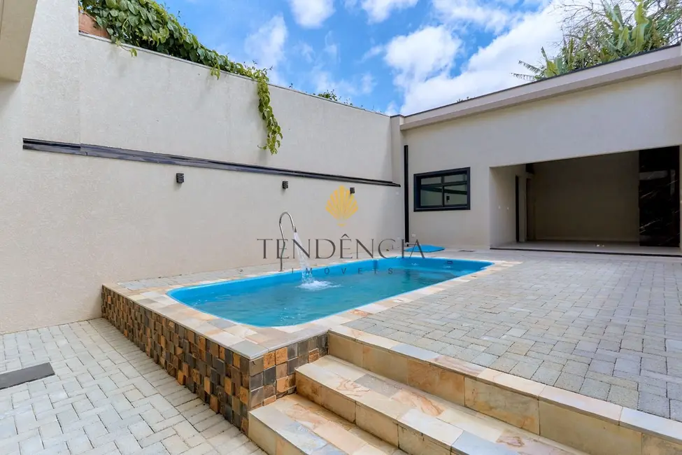 Casa com 3 quartos à venda, 237m2 em Boneca do Iguaçu, Sao Jose Dos Pinhais - PR - imagem 5 Foto 5 de Casa com 3 quartos à venda, 237m2 em Boneca do Iguaçu, Sao Jose Dos Pinhais - PR