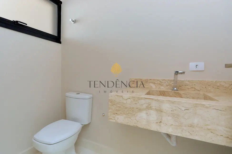 Casa com 3 quartos à venda, 237m2 em Boneca do Iguaçu, Sao Jose Dos Pinhais - PR - imagem 6 Foto 6 de Casa com 3 quartos à venda, 237m2 em Boneca do Iguaçu, Sao Jose Dos Pinhais - PR