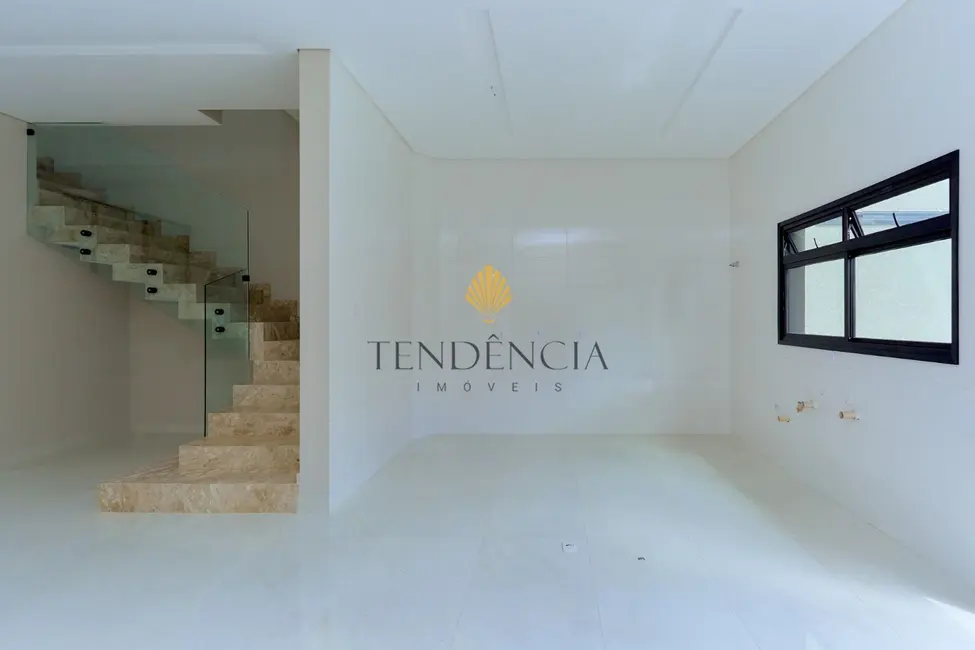 Casa com 3 quartos à venda, 237m2 em Boneca do Iguaçu, Sao Jose Dos Pinhais - PR - imagem 7 Foto 7 de Casa com 3 quartos à venda, 237m2 em Boneca do Iguaçu, Sao Jose Dos Pinhais - PR