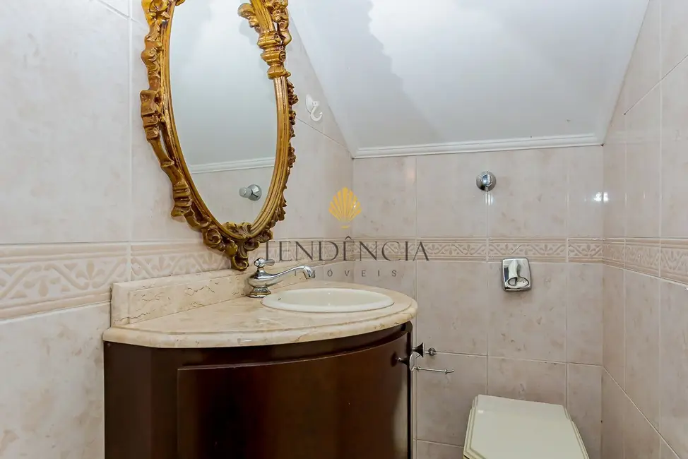 Casa com 4 quartos à venda, 567m2 em Bigorrilho, Curitiba - PR - imagem 7 Foto 7 de Casa com 4 quartos à venda, 567m2 em Bigorrilho, Curitiba - PR