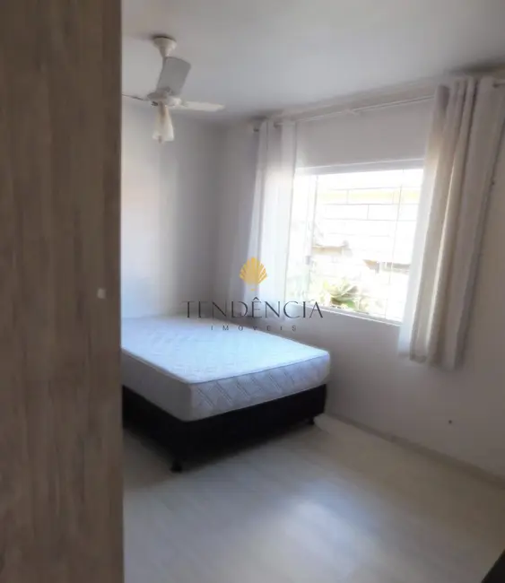 Foto 7 de Casa com 4 quartos à venda, 210m2 em Orleans, Curitiba - PR