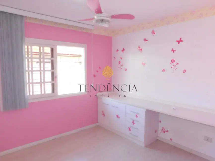 Foto 9 de Casa com 4 quartos à venda, 210m2 em Orleans, Curitiba - PR