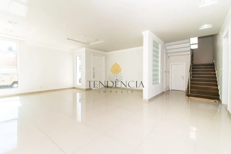 Foto 3 de Casa com 4 quartos à venda, 354m2 em Butiatuvinha, Curitiba - PR