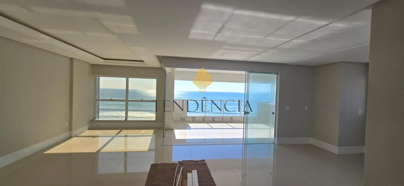 Foto 2 de Apartamento com 4 quartos à venda, 192m2 em Meia Praia, Itapema - SC