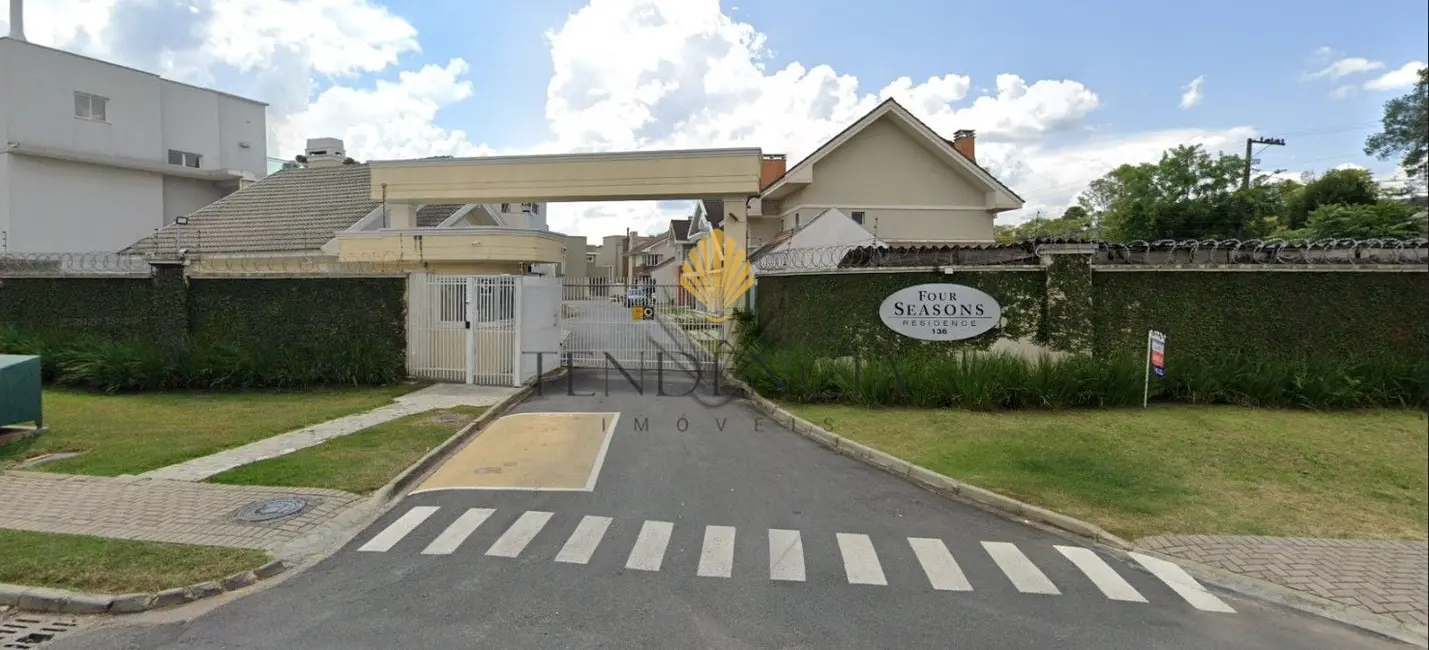 Foto 1 de Terreno / Lote à venda, 389m2 em Butiatuvinha, Curitiba - PR