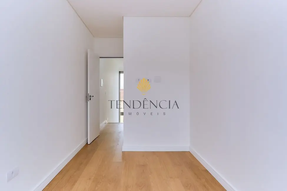 Sobrado com 3 quartos à venda, 167m2 em Boneca do Iguaçu, Sao Jose Dos Pinhais - PR - imagem 9 Foto 9 de Sobrado com 3 quartos à venda, 167m2 em Boneca do Iguaçu, Sao Jose Dos Pinhais - PR