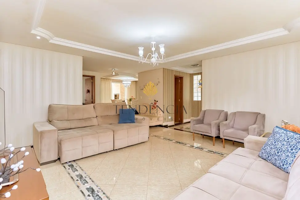 Foto 3 de Casa com 3 quartos à venda, 229m2 em Portão, Curitiba - PR