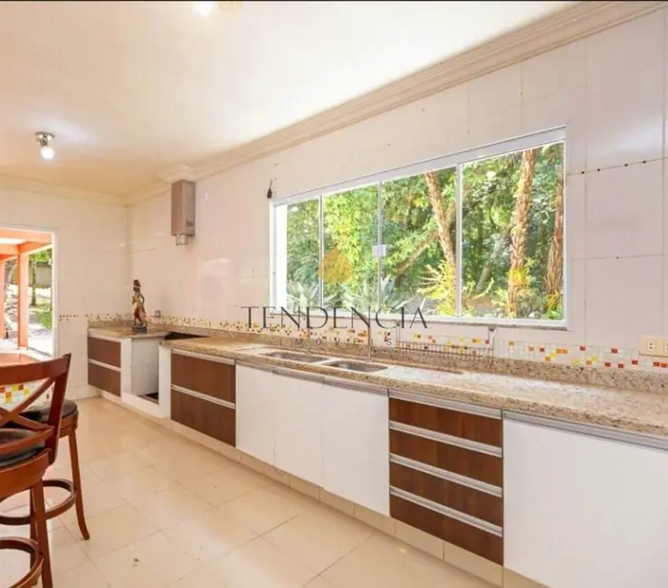 Foto 6 de Casa com 3 quartos à venda, 452m2 em Jardim Amélia, Pinhais - PR