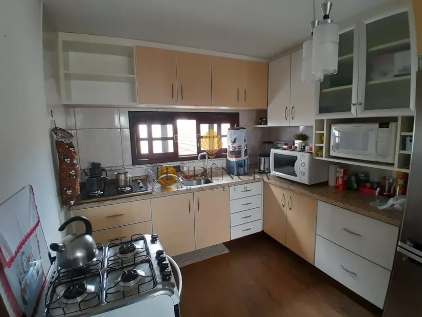 Sobrado com 2 quartos à venda, 116m2 em Afonso Pena, Sao Jose Dos Pinhais - PR - imagem 4 Foto 4 de Sobrado com 2 quartos à venda, 116m2 em Afonso Pena, Sao Jose Dos Pinhais - PR