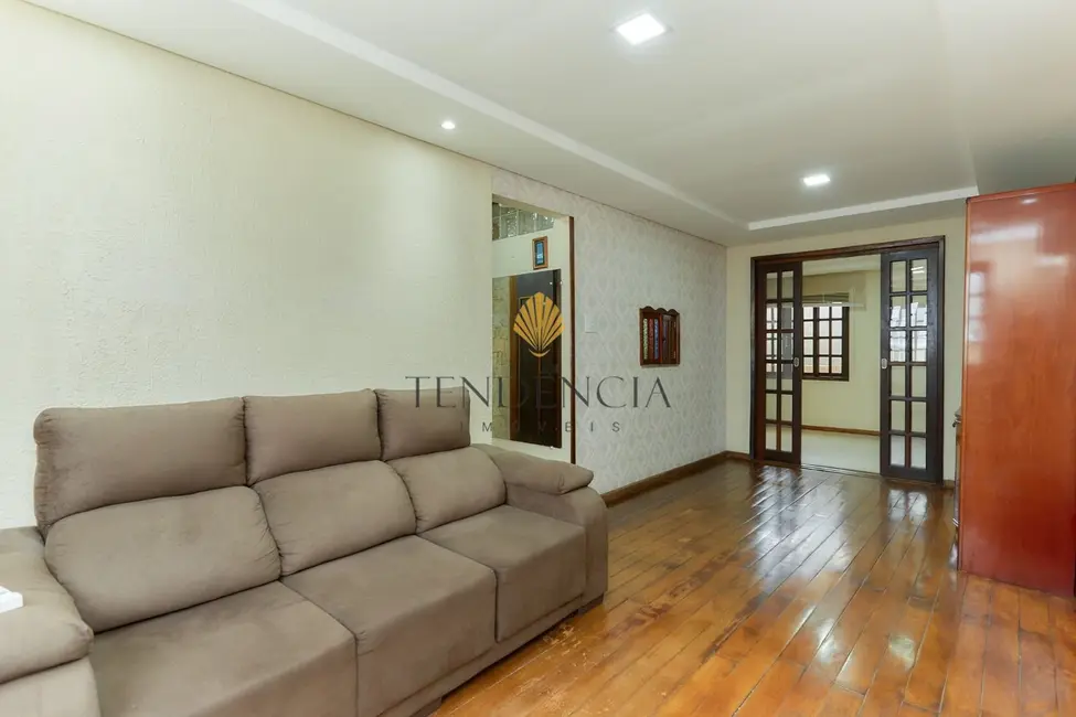 Foto 2 de Casa com 3 quartos à venda, 230m2 em Boa Vista, Curitiba - PR