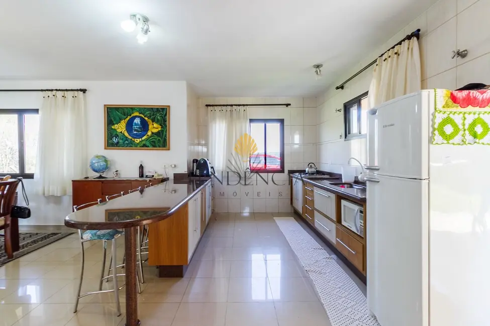 Foto 9 de Casa com 3 quartos à venda, 297m2 em Uberaba, Curitiba - PR