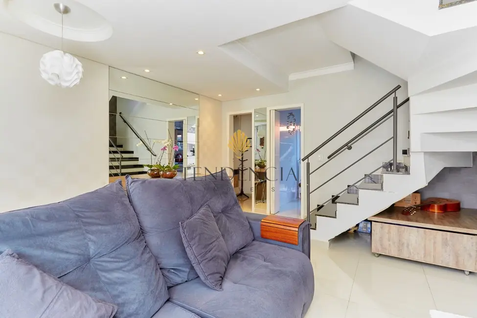 Foto 2 de Sobrado com 3 quartos à venda, 89m2 em Boqueirão, Curitiba - PR