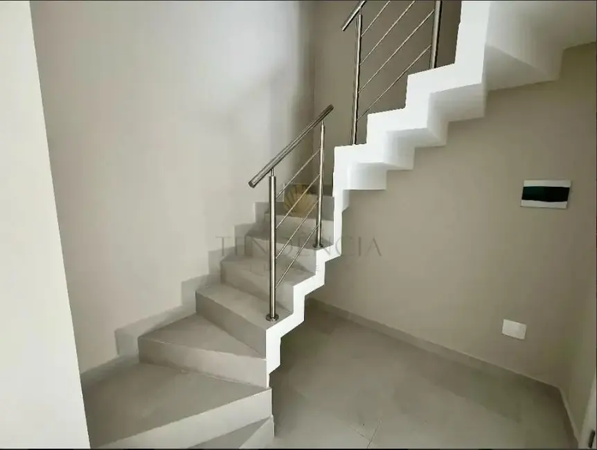 Sobrado com 2 quartos à venda, 92m2 em Alto Boqueirão, Curitiba - PR - imagem 3 Foto 3 de Sobrado com 2 quartos à venda, 92m2 em Alto Boqueirão, Curitiba - PR