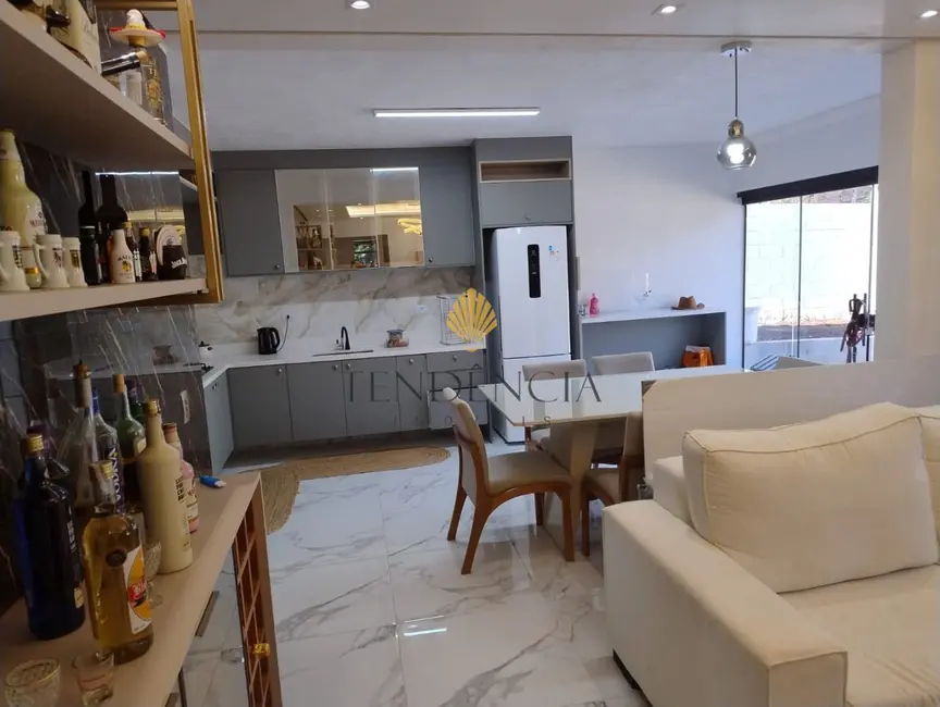 Chácara com 2 quartos à venda, 2750m2 em Lagoinha, Tijucas Do Sul - PR - imagem 7 Foto 7 de Chácara com 2 quartos à venda, 2750m2 em Lagoinha, Tijucas Do Sul - PR