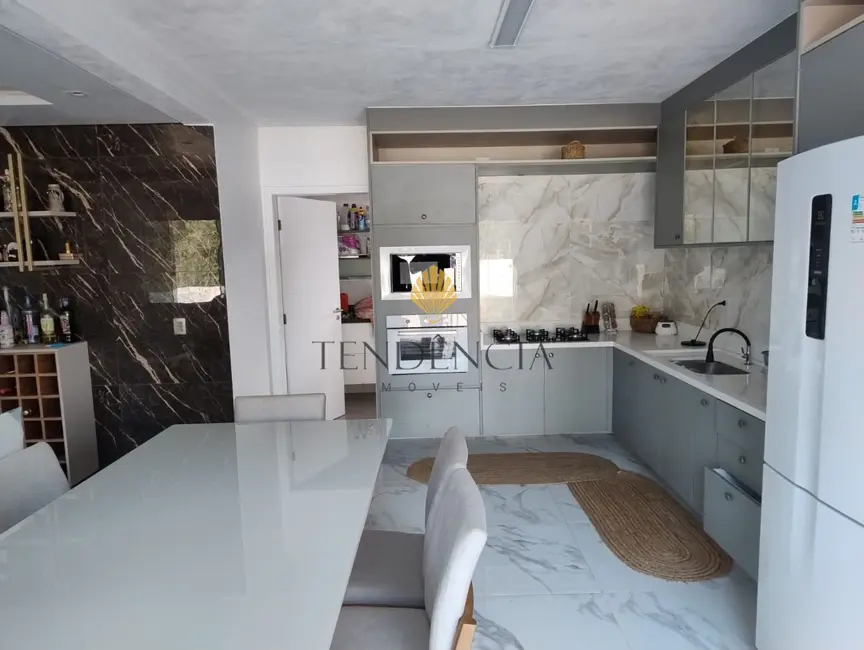 Chácara com 2 quartos à venda, 2750m2 em Lagoinha, Tijucas Do Sul - PR - imagem 8 Foto 8 de Chácara com 2 quartos à venda, 2750m2 em Lagoinha, Tijucas Do Sul - PR