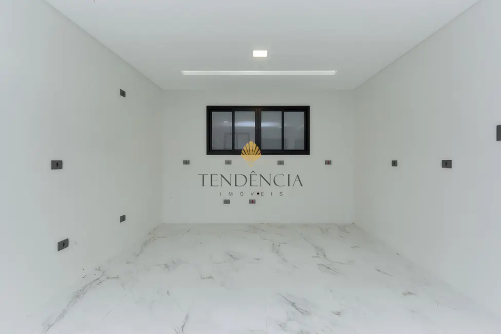 Sobrado com 3 quartos à venda, 141m2 em Boneca do Iguaçu, Sao Jose Dos Pinhais - PR - imagem 8 Foto 8 de Sobrado com 3 quartos à venda, 141m2 em Boneca do Iguaçu, Sao Jose Dos Pinhais - PR