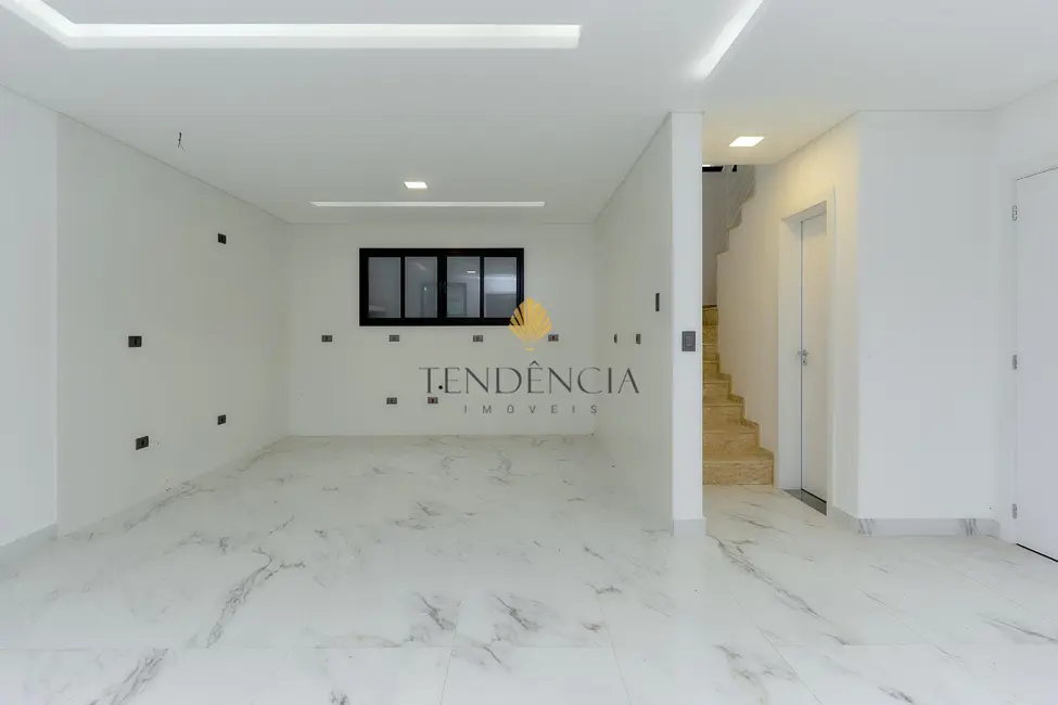 Sobrado com 3 quartos à venda, 141m2 em Boneca do Iguaçu, Sao Jose Dos Pinhais - PR - imagem 6 Foto 6 de Sobrado com 3 quartos à venda, 141m2 em Boneca do Iguaçu, Sao Jose Dos Pinhais - PR