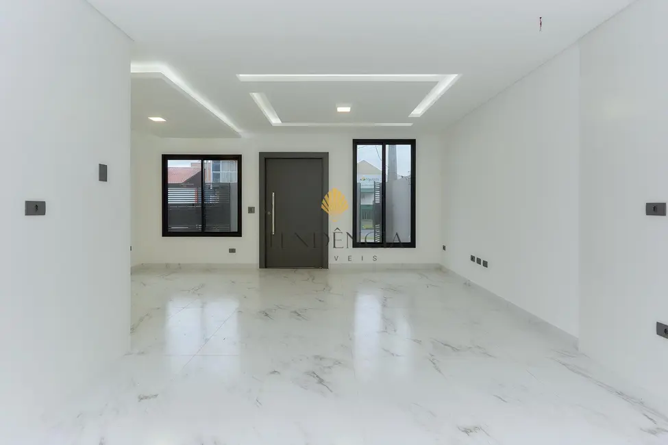 Sobrado com 3 quartos à venda, 141m2 em Boneca do Iguaçu, Sao Jose Dos Pinhais - PR - imagem 3 Foto 3 de Sobrado com 3 quartos à venda, 141m2 em Boneca do Iguaçu, Sao Jose Dos Pinhais - PR