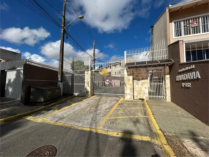 Sobrado com 3 quartos à venda, 90m2 em Alto Boqueirão, Curitiba - PR - imagem 6 Foto 6 de Sobrado com 3 quartos à venda, 90m2 em Alto Boqueirão, Curitiba - PR