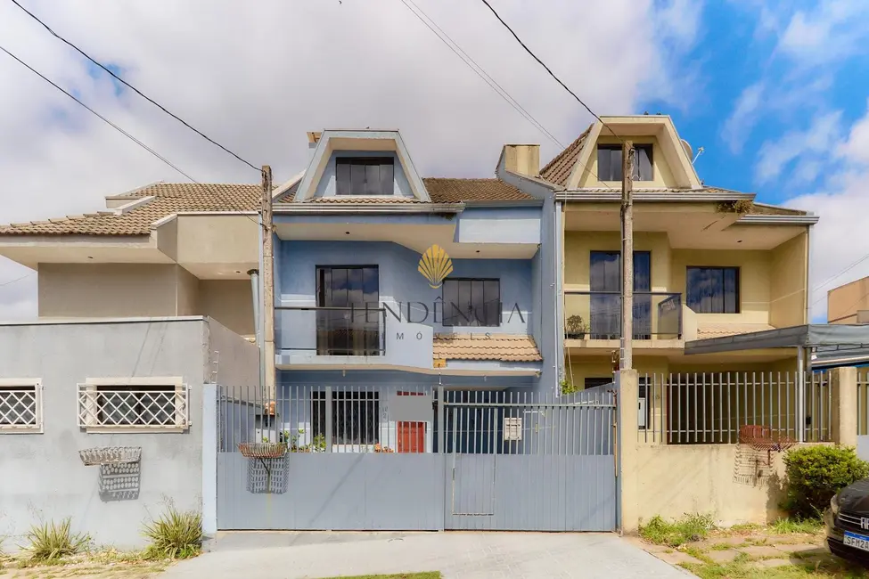 Foto 1 de Sobrado com 2 quartos à venda, 112m2 em Sítio Cercado, Curitiba - PR