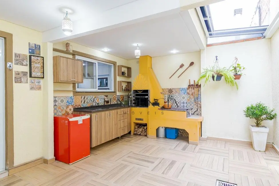 Foto 7 de Sobrado com 4 quartos à venda, 177m2 em Xaxim, Curitiba - PR