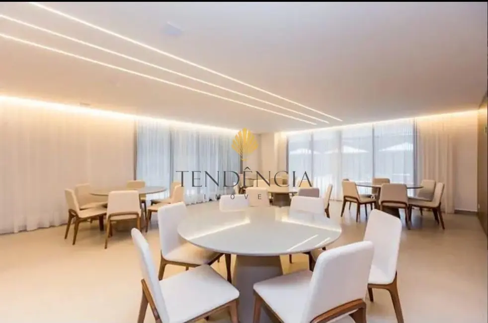 Foto 8 de Apartamento com 2 quartos à venda, 61m2 em Bigorrilho, Curitiba - PR